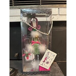 Dolly Mamas by Joey for Silvestri Kiss This Figurine New in Box 14.5 Inch